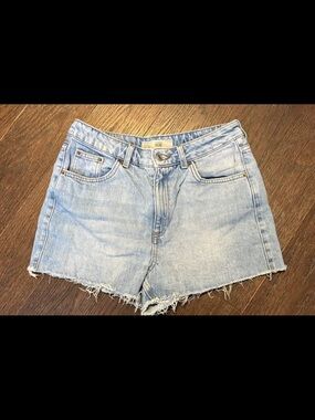 Light Wash Denim Cutoff Shorts - Topshop